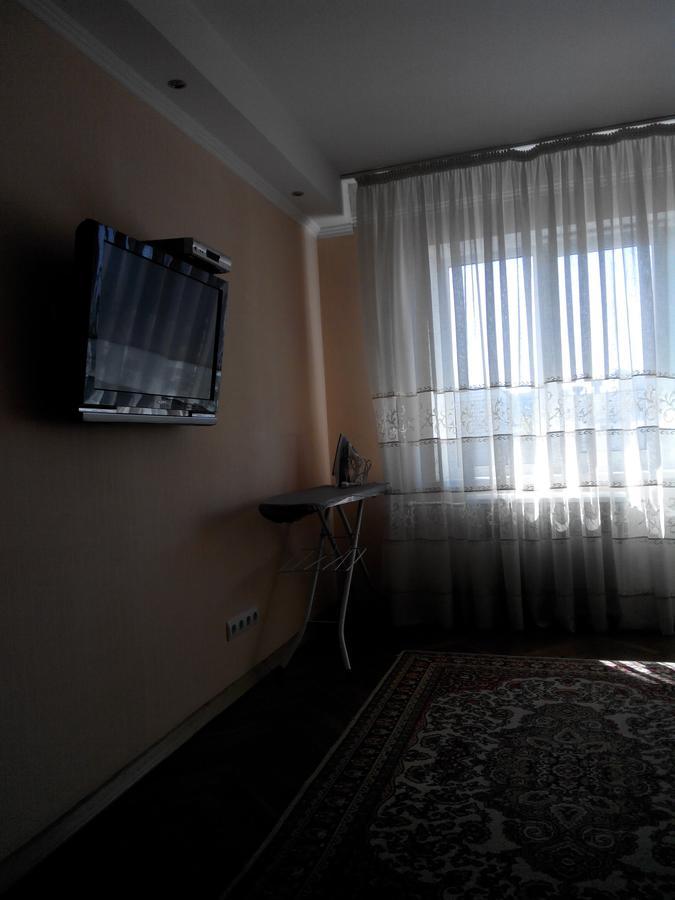 Comfortable Flat Near The Dnieper River In Kyiv Exterior photo